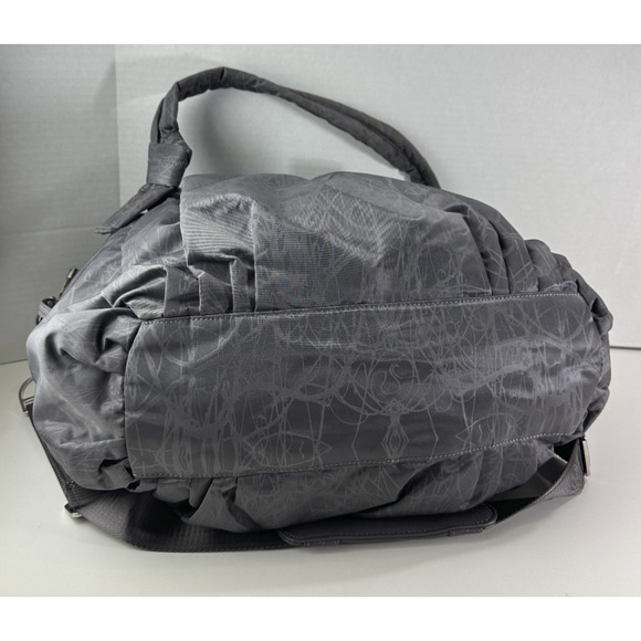 Lululemon Triumph Magnum Nesting Bird Gray Gym School Diaper Duffle Bag Rare HTF - Picture 15 of 16